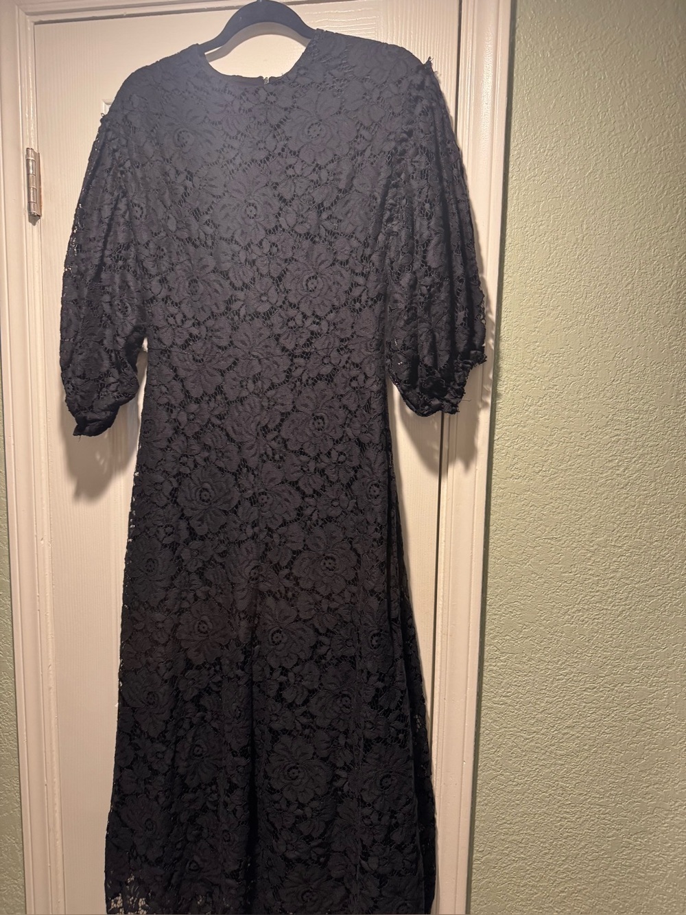 Zara Black Floral Lace Jumpsuit with Puff Sleeves NWT Size Small